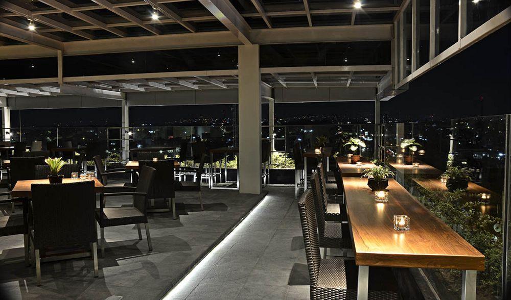 Savana Hotel & Convention Malang Exterior photo